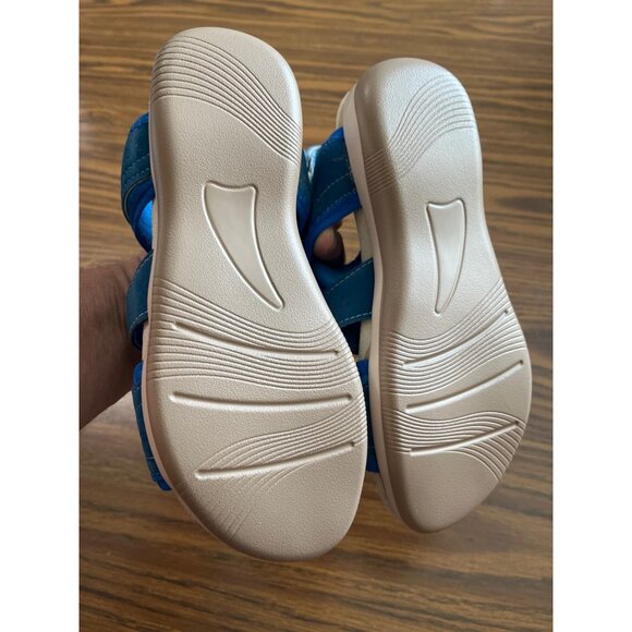 Blue Velcro sandals U.S. size 4.5, EU size 35 - Picture 5 of 7